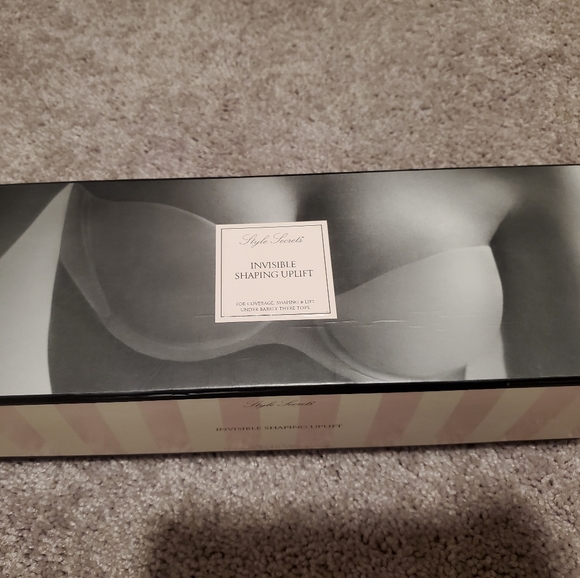 Invisible Victoria's Secret Bra - Picture 2 of 4